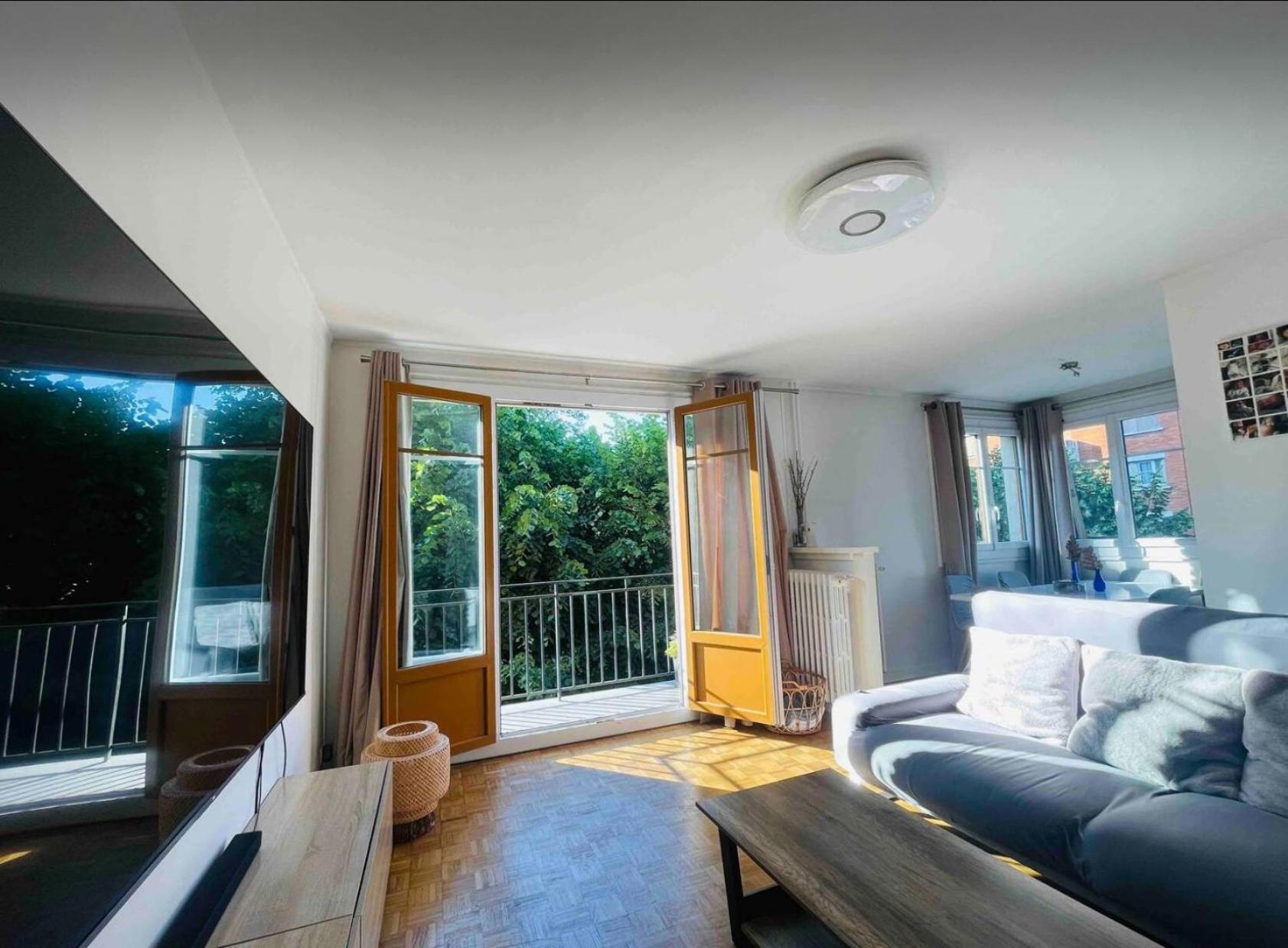 Modern 2 Bedroom Apartment Near Paris Metro, Giant Flat Screen Tv 85 Inches, Balcony, Free Parking Ivry-sur-Seine Ngoại thất bức ảnh
