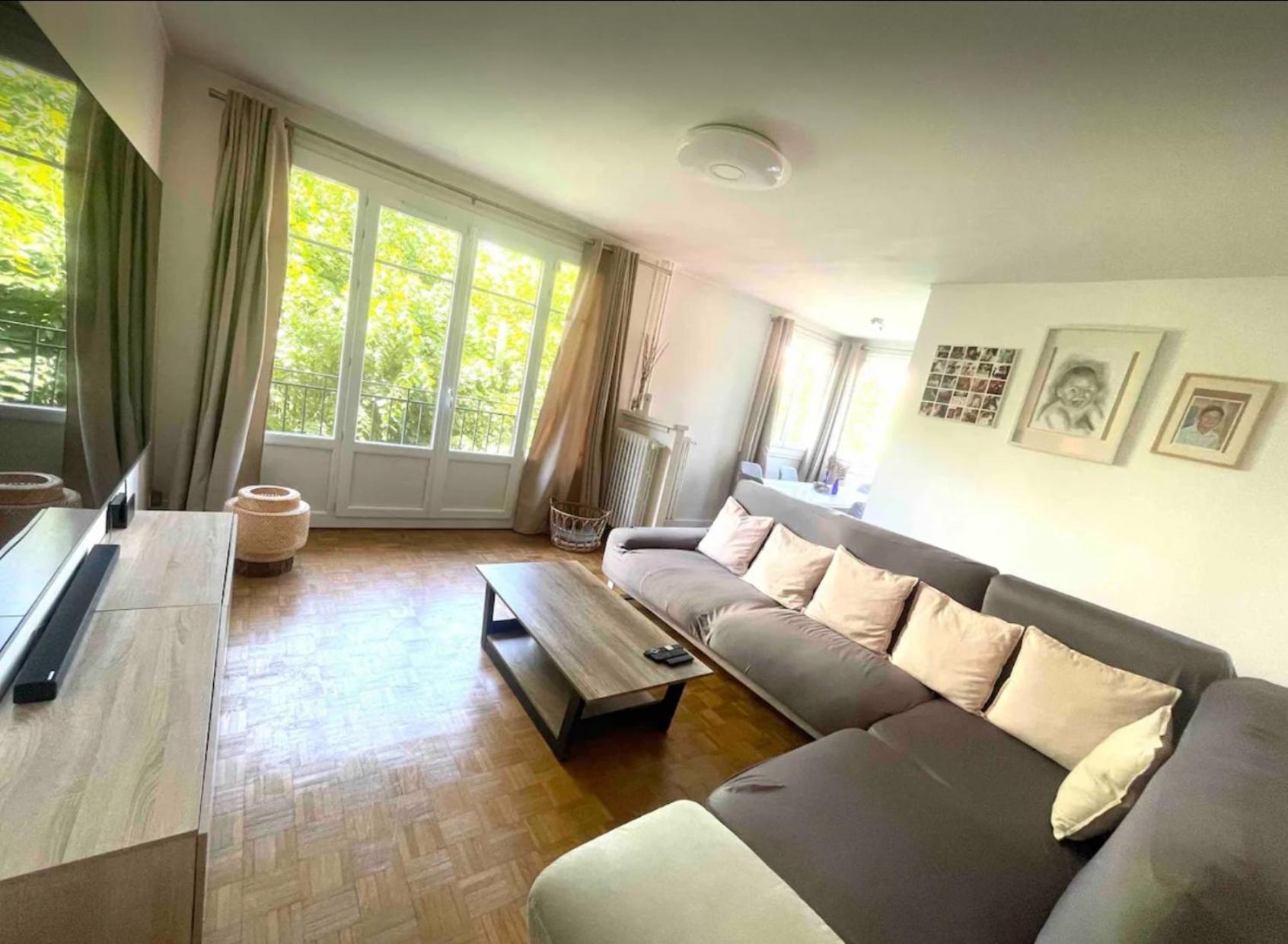 Modern 2 Bedroom Apartment Near Paris Metro, Giant Flat Screen Tv 85 Inches, Balcony, Free Parking Ivry-sur-Seine Ngoại thất bức ảnh