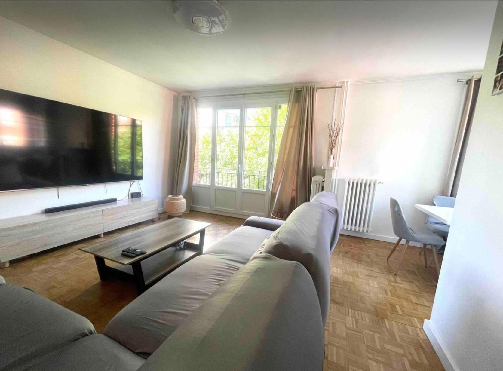Modern 2 Bedroom Apartment Near Paris Metro, Giant Flat Screen Tv 85 Inches, Balcony, Free Parking Ivry-sur-Seine Ngoại thất bức ảnh